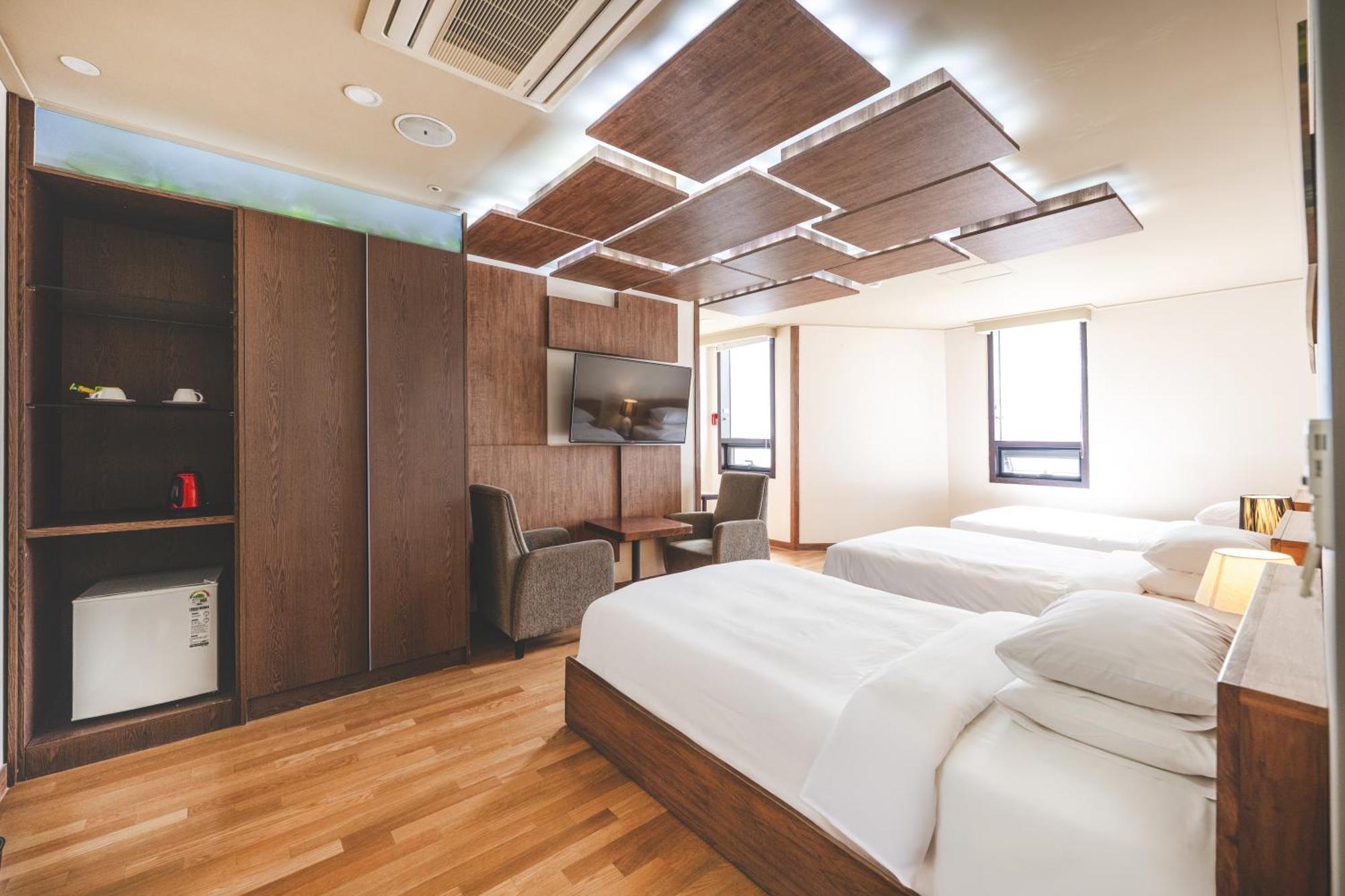 Sunset Hotel Busan Rum bild