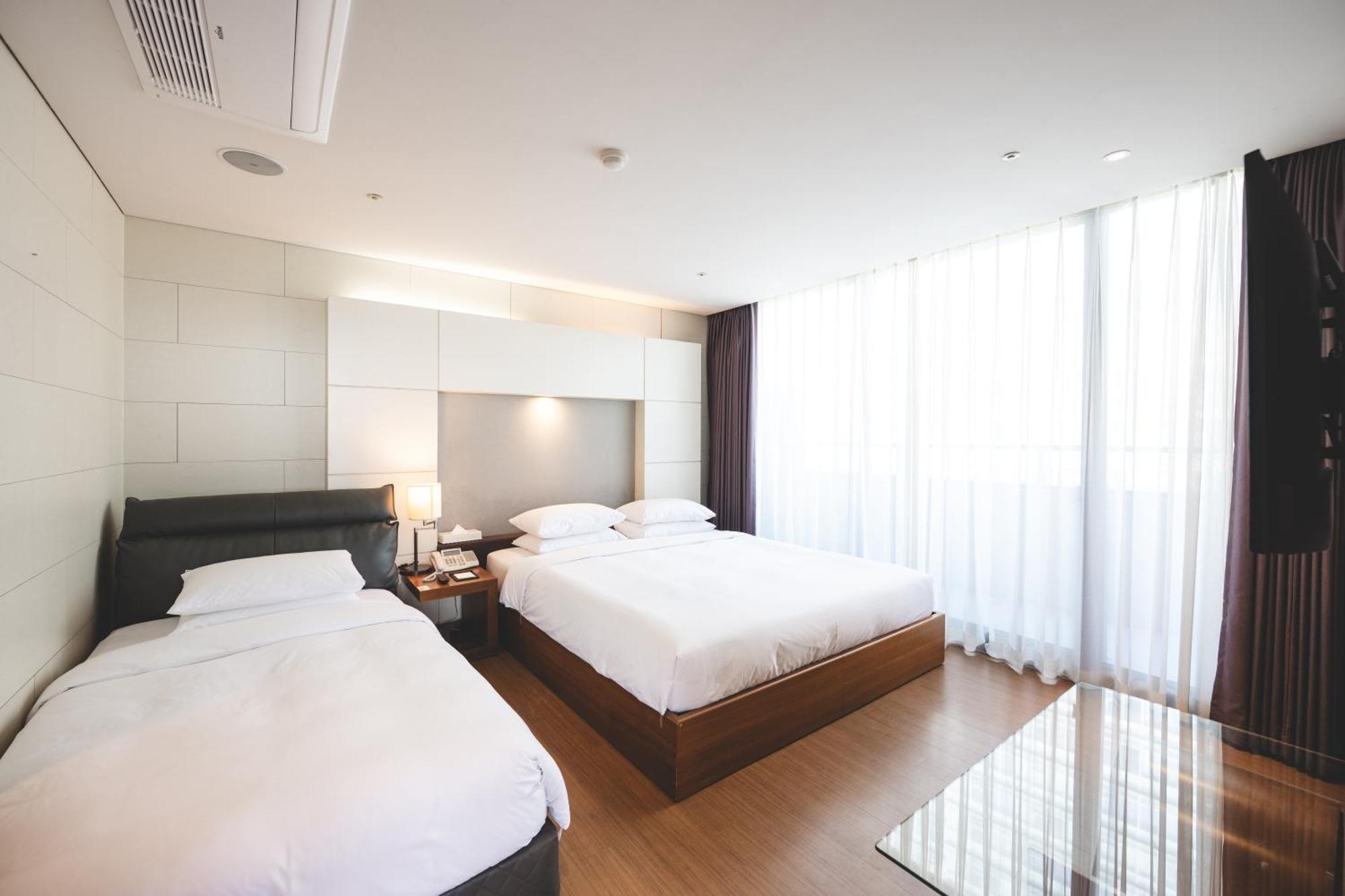 Sunset Hotel Busan Rum bild