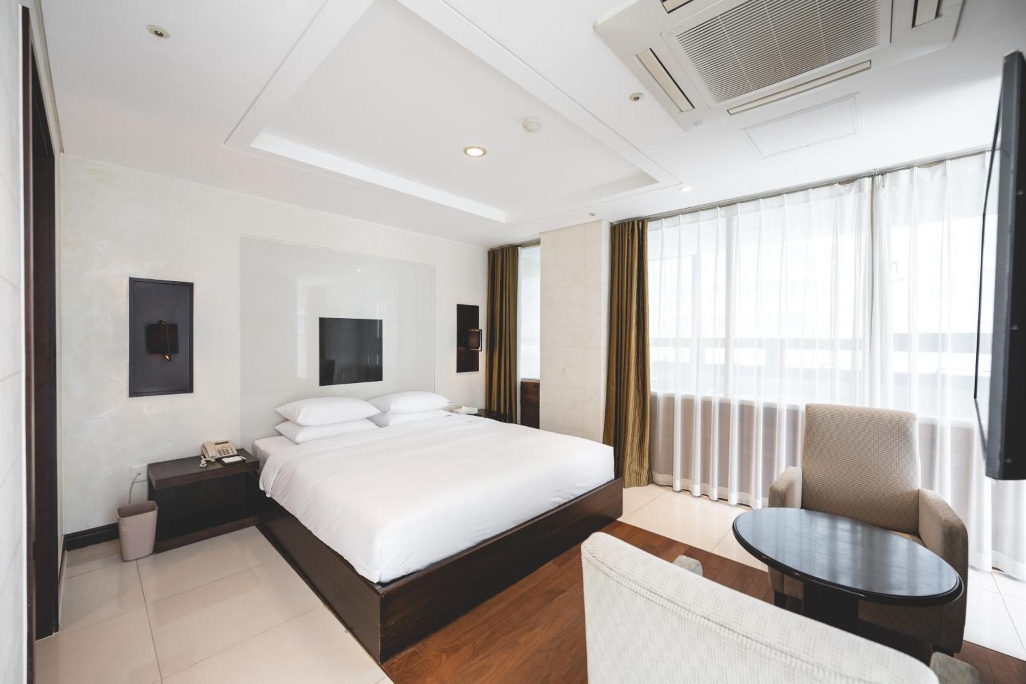 Sunset Hotel Busan Rum bild