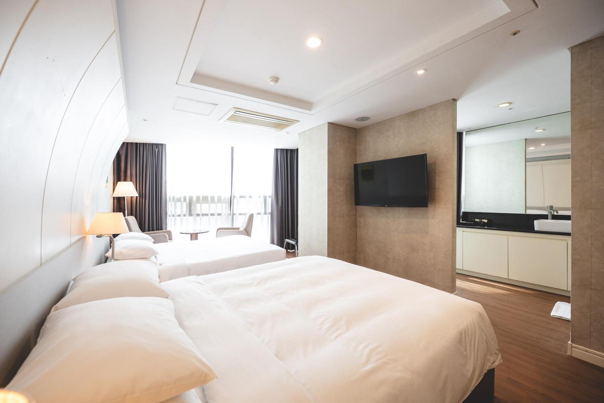Sunset Hotel Busan Rum bild